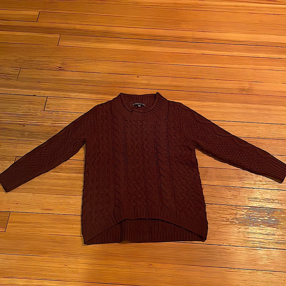 Maroon colored sweater cable knit pattern size medium from Brixon ivy worn once